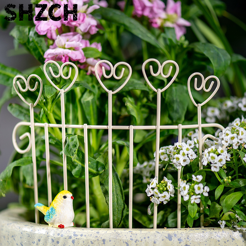 سياج حديقة معدني صغير بتصميم خ - مراجعة Succulent Arrangement Mini وسعره